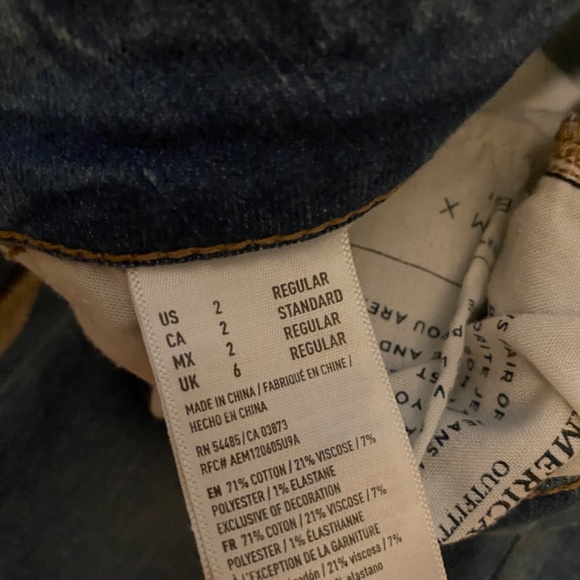 American Eagle High Rise Ripped Jeggging Jeans - Picture 3 of 6